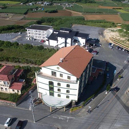 Hotel Castlevillage Miyakojima Eksteriør billede