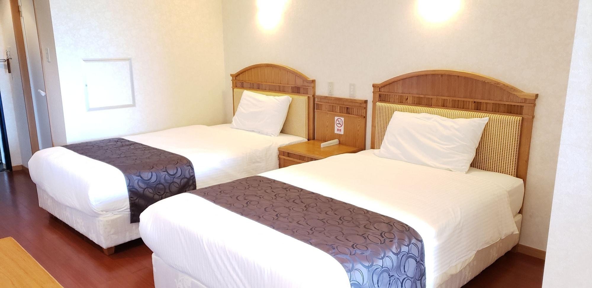Hotel Castlevillage Miyakojima Eksteriør billede
