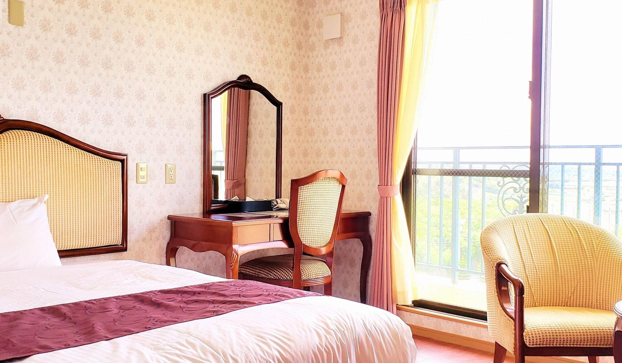 Hotel Castlevillage Miyakojima Eksteriør billede