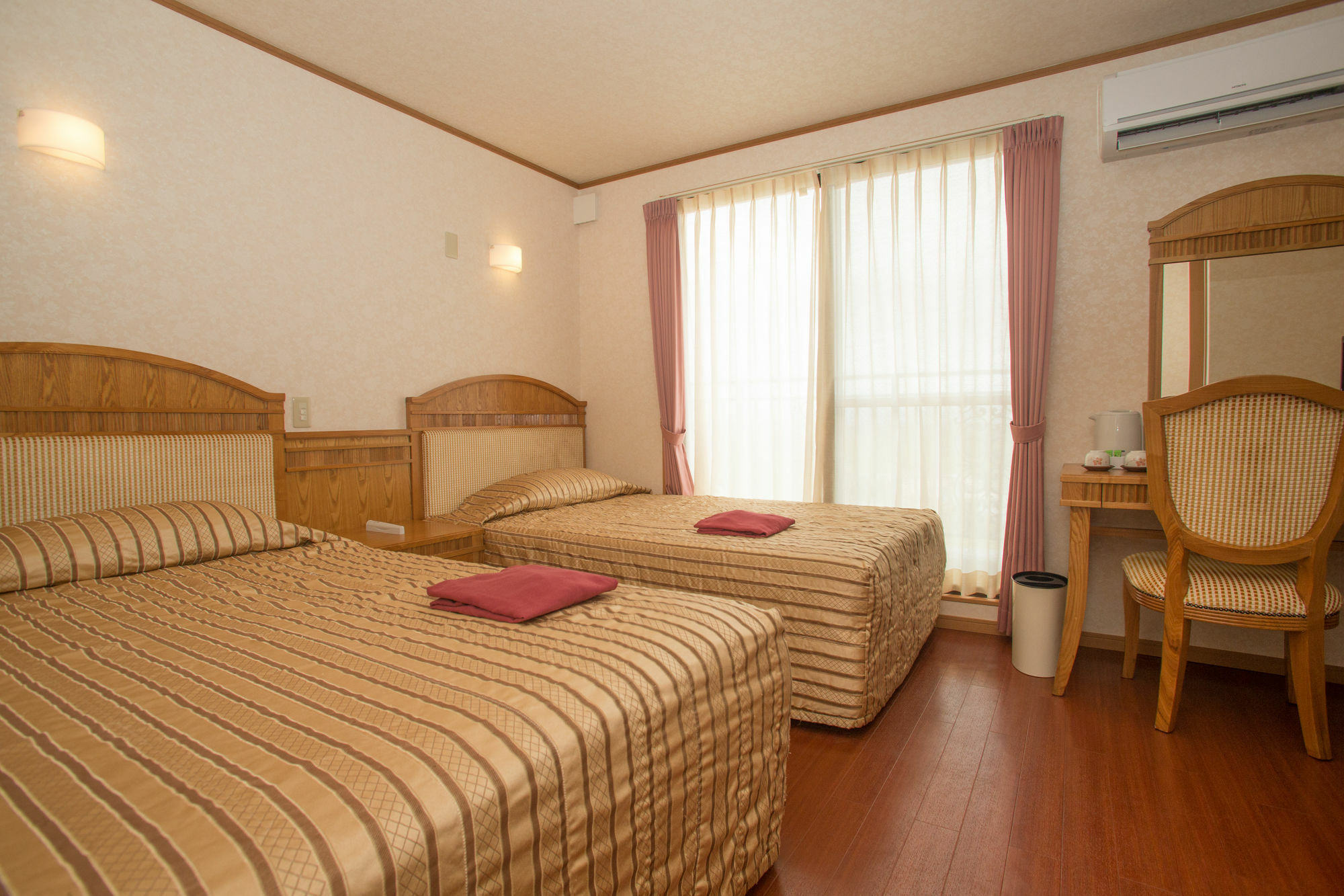 Hotel Castlevillage Miyakojima Eksteriør billede