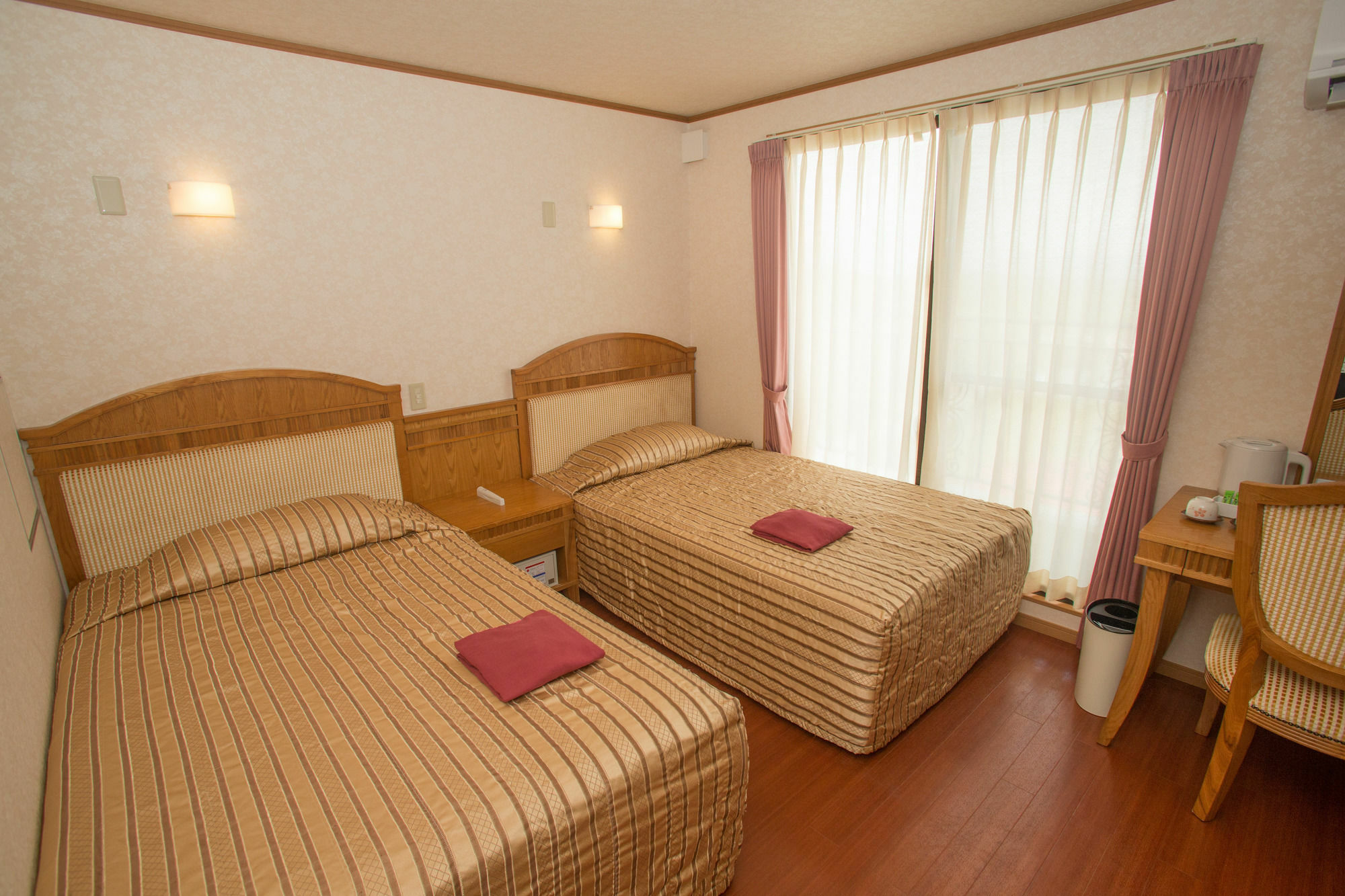 Hotel Castlevillage Miyakojima Eksteriør billede
